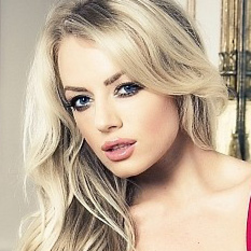 hannah-claydon9