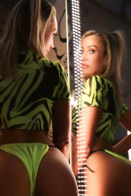 Chloe Mae on Babestation TV