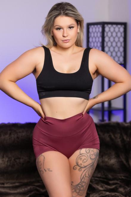 Delilah Jynx on Babestation TV