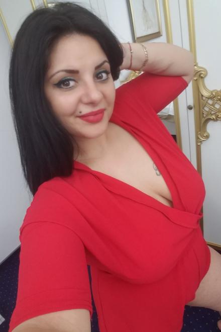 Evelinne on Babestation TV