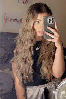Holly Rose