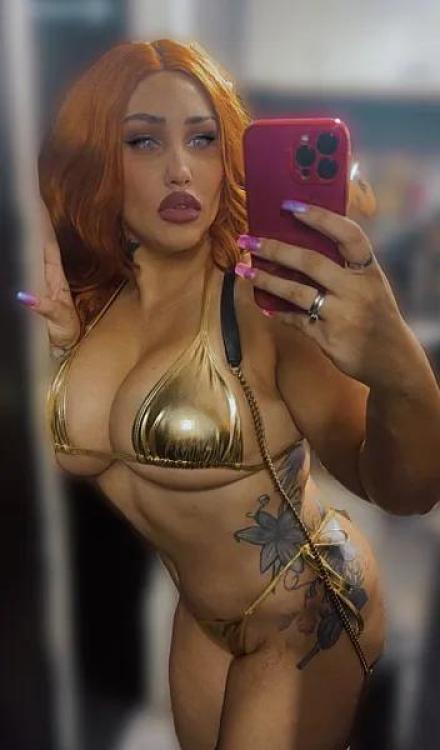 Babestation live sex cams model Ruby Tease