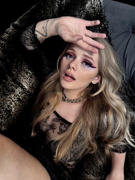 Cherry Tart portrait Cherry Tart portrait